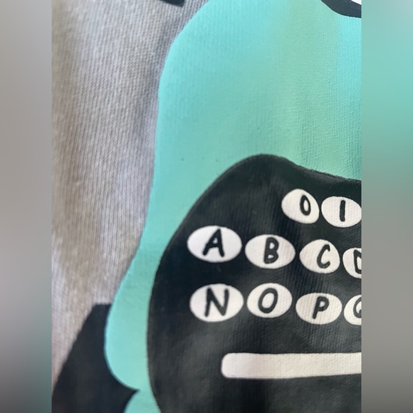 “And So My Story Begins” Gray Onsie/Diaper Shirt with snaps Sz 0-6 mo unisex NWT - Picture 4 of 5